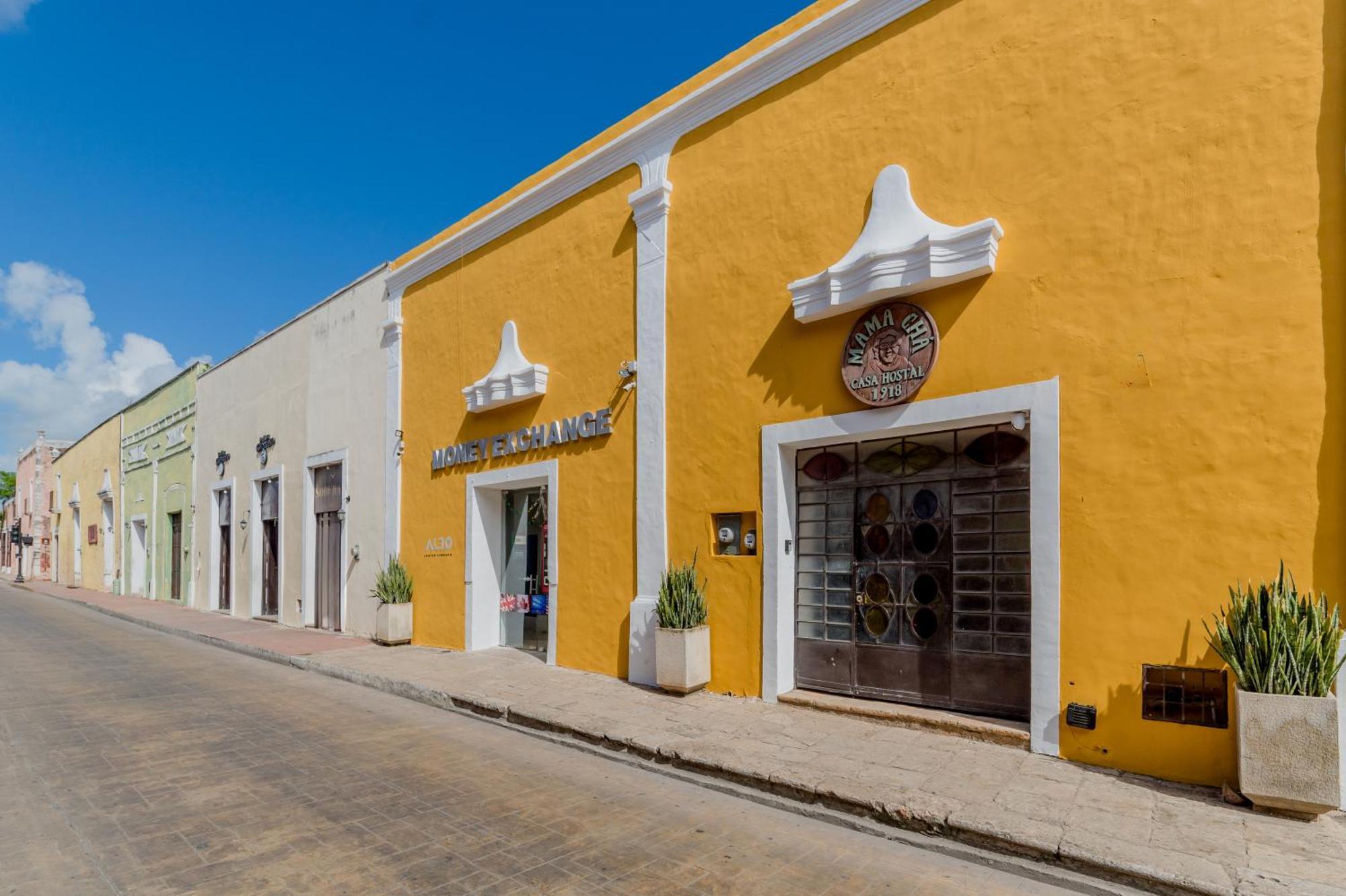 Hostal Mamacha Valladolid  Exterior foto